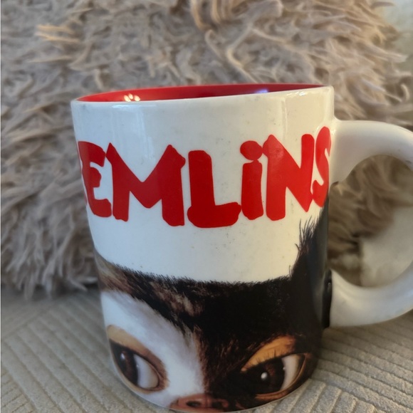 Gremlins Mug with Red Interior - Picture 1 of 3